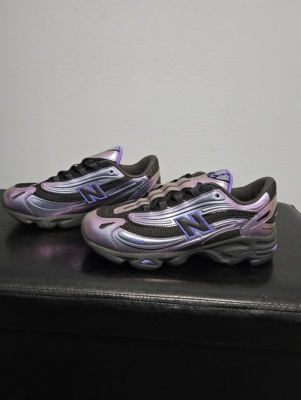 New Balance 1000 Sneakers - 7 Youth = 8.5 Women's - Picture 2 of 15